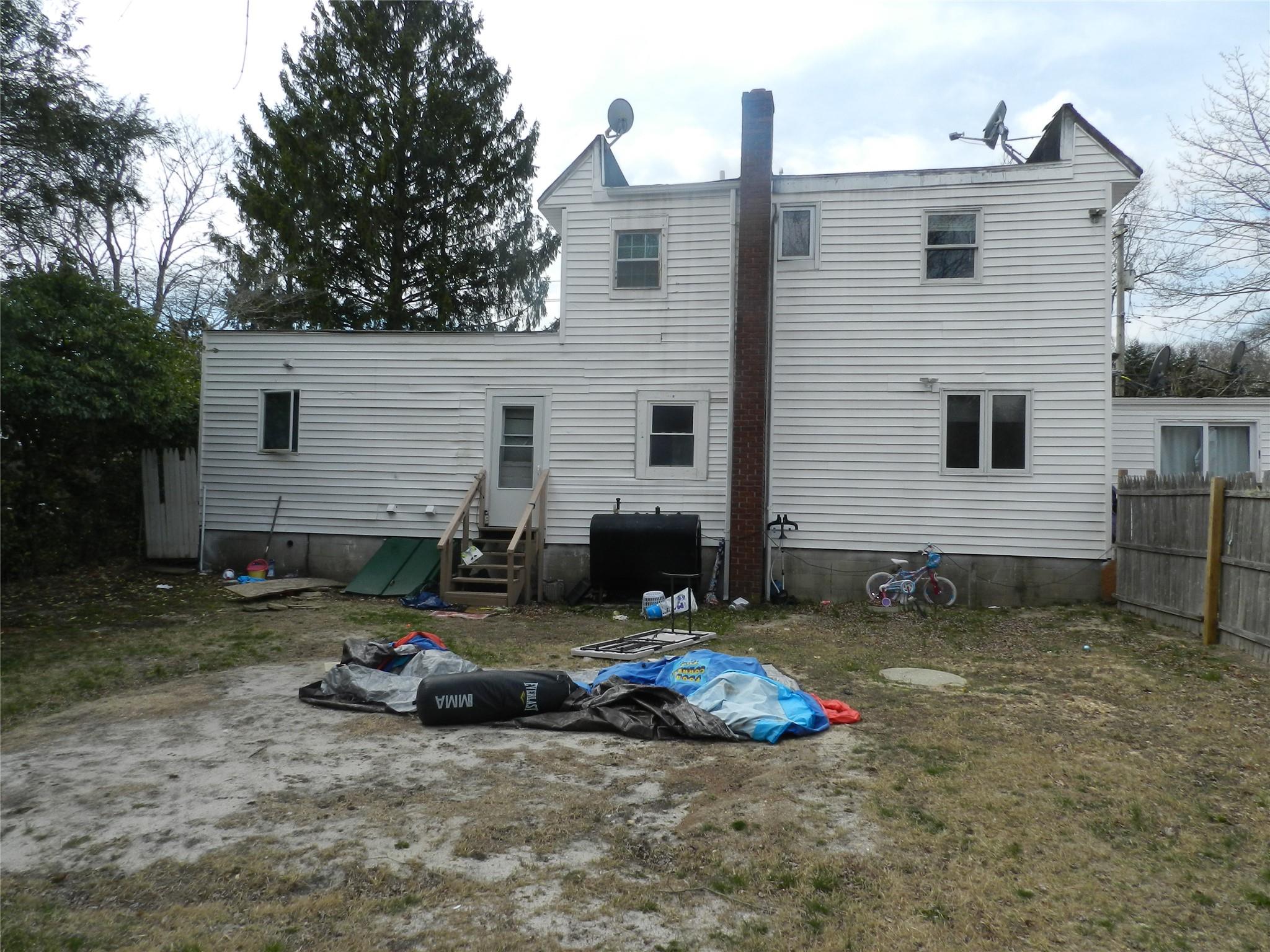 79 Pennsylvania Avenue, Medford, New York image 9