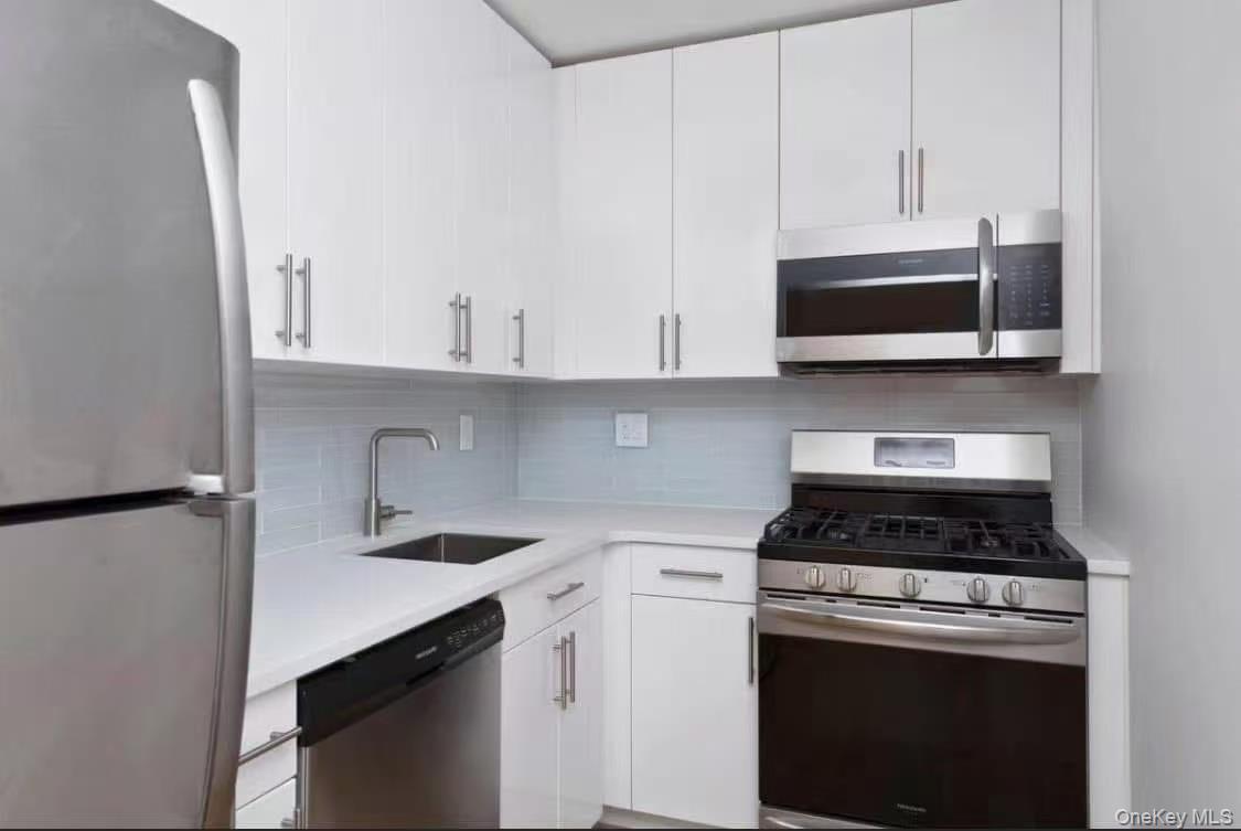 142-20 Franklin Avenue 6E