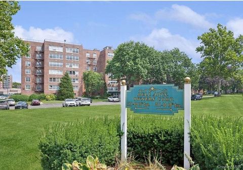 211-40 18 Avenue 4B Flushing NY 11360