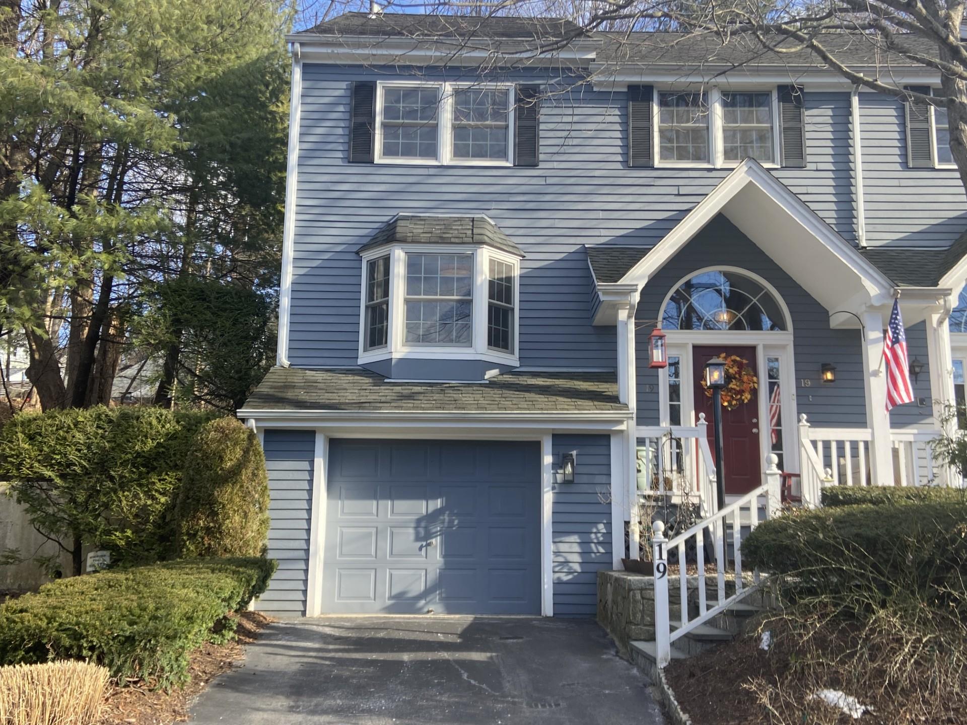 King Street 19, Chappaqua, New York - 2 Bedrooms  
3 Bathrooms - 