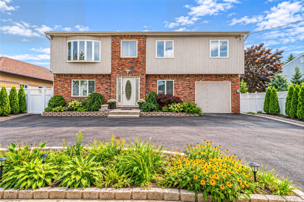 Photo of 240 N Virginia Avenue, Massapequa, NY 11758 (MLS # 1047770)