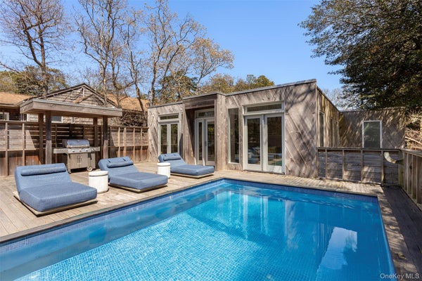 39 LONE HILL WALK, SAYVILLE, NY 11782 - Image b9c4514792f2a99d5c515e9b9f3d7aeb/4126807307