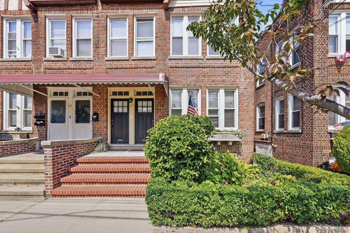 333 E 238th Street