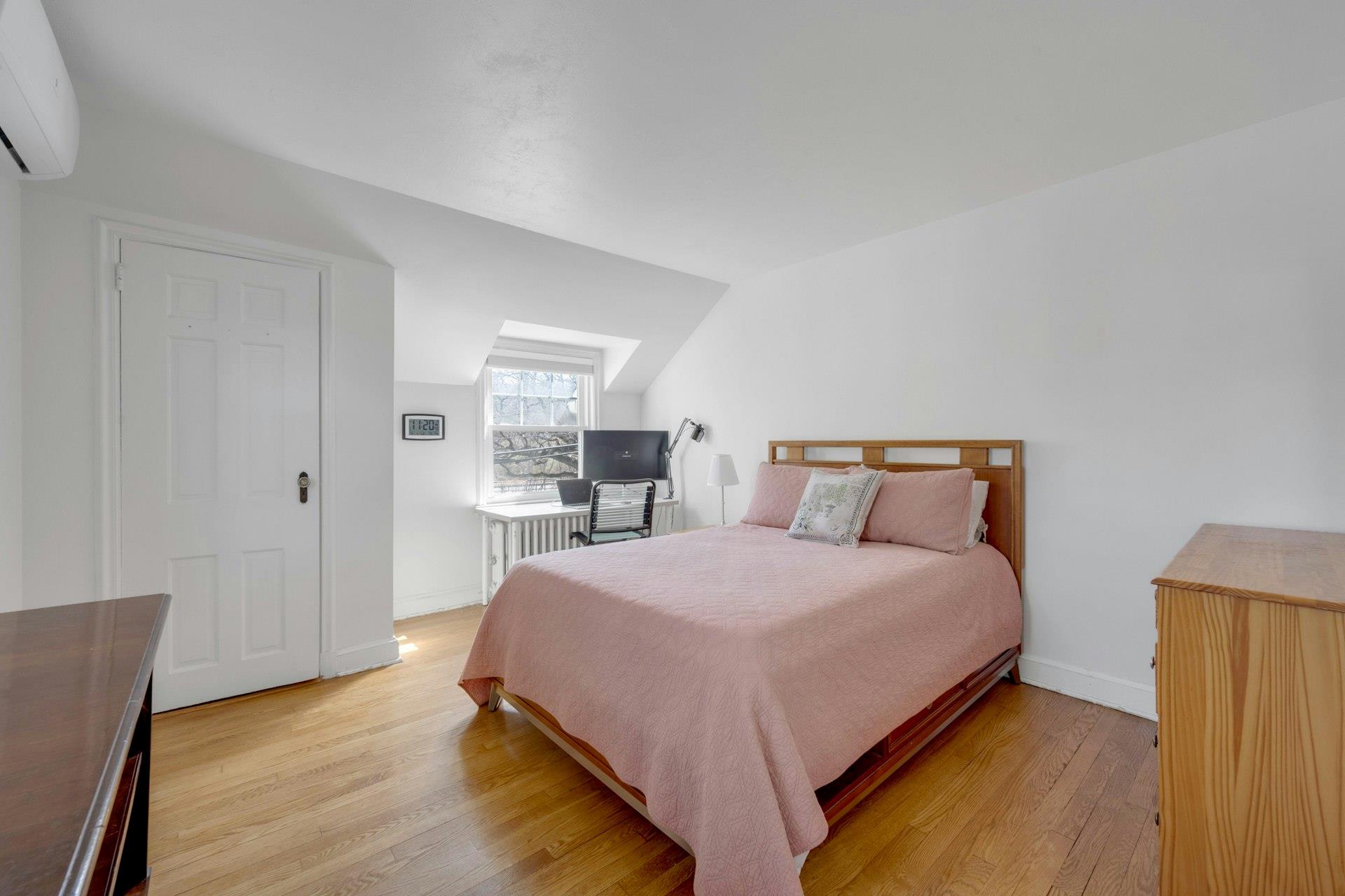 45 Thompson Avenue, White Plains, New York image 24