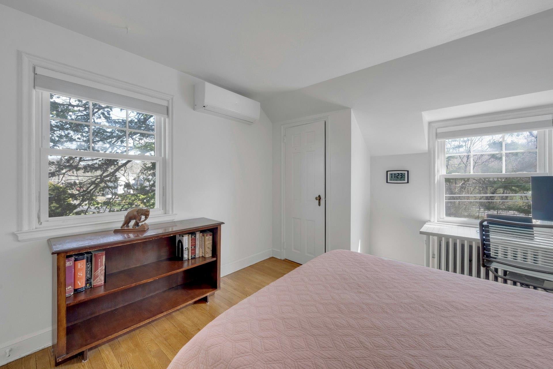 45 Thompson Avenue, White Plains, New York image 25
