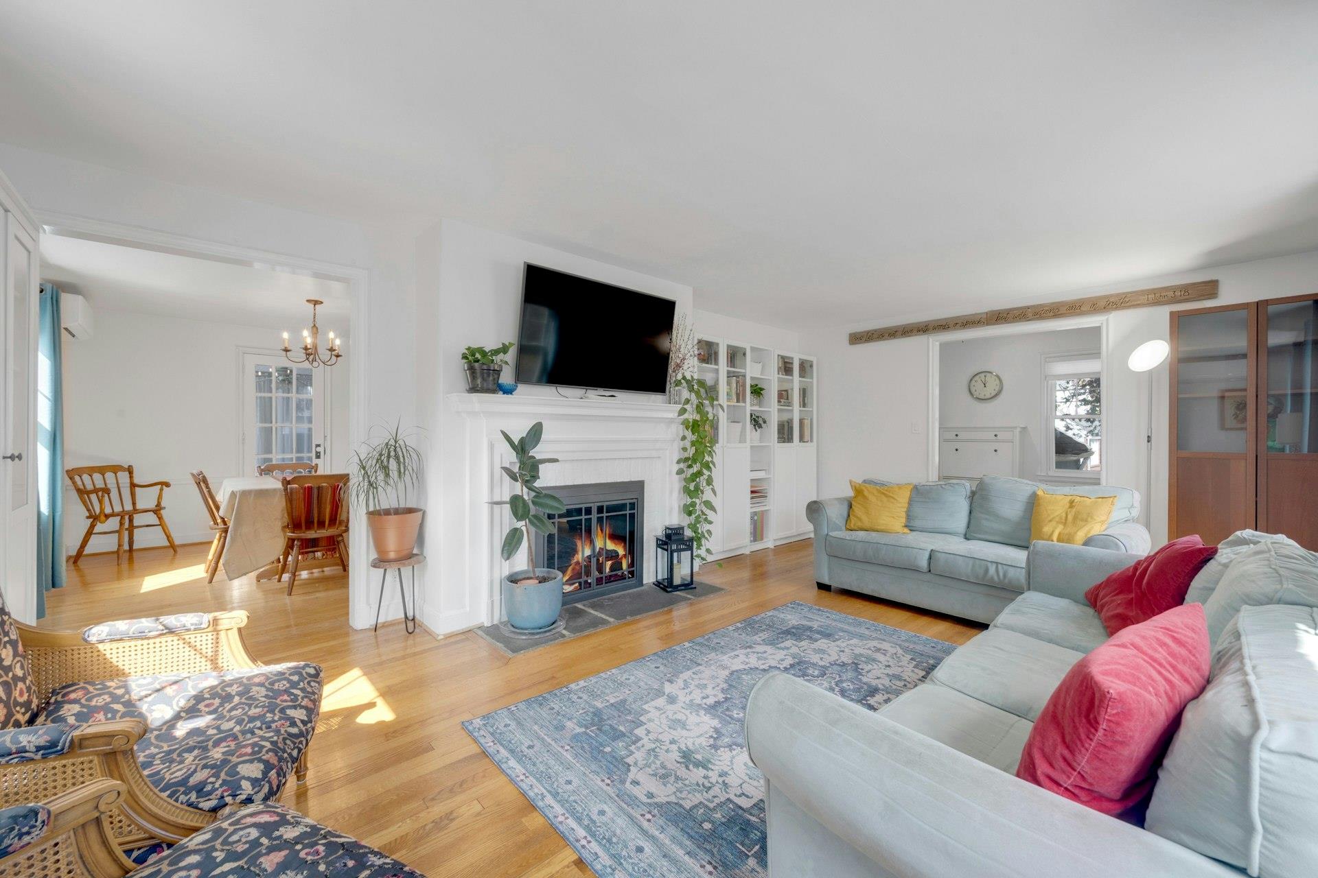 45 Thompson Avenue, White Plains, New York image 7