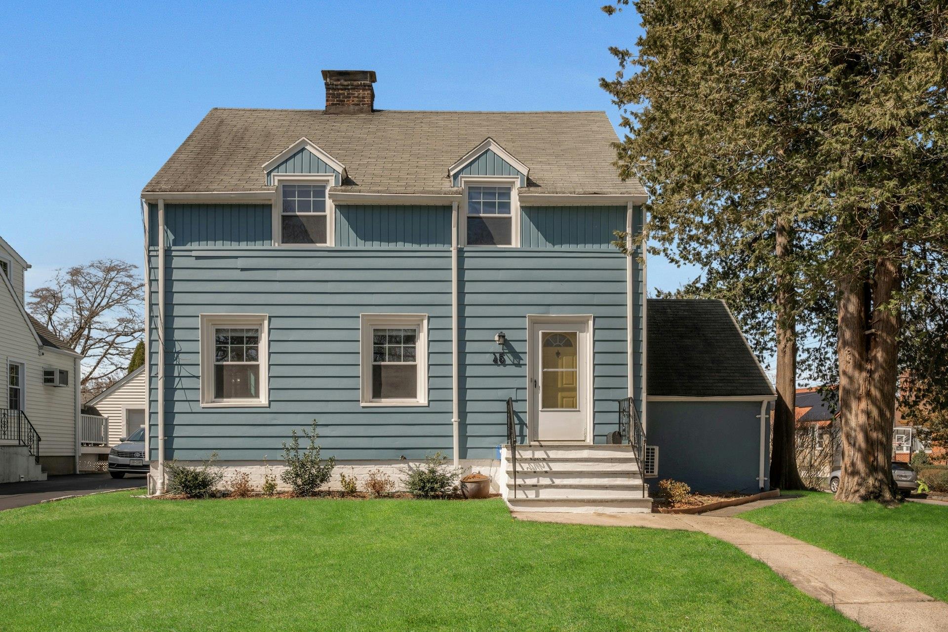 45 Thompson Avenue, White Plains, New York image 1