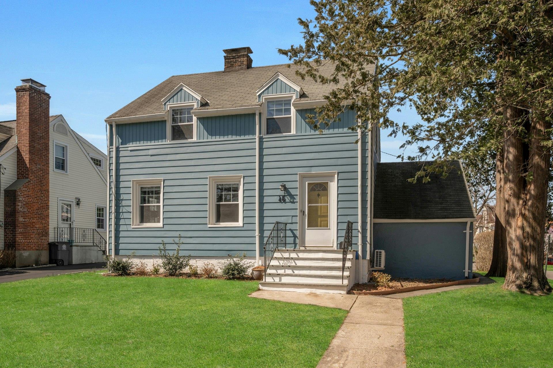 45 Thompson Avenue, White Plains, New York image 2