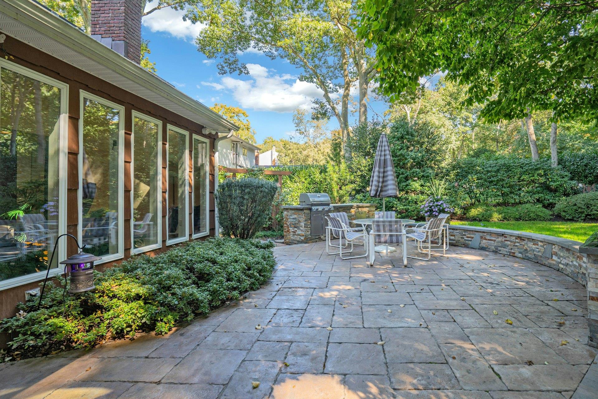 87 Mcculloch Drive, Dix Hills, New York image 31