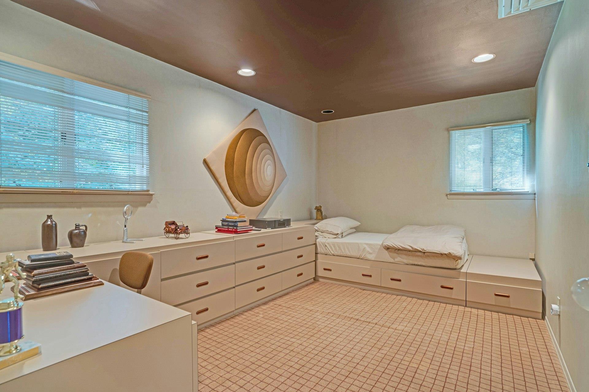 87 Mcculloch Drive, Dix Hills, New York image 26