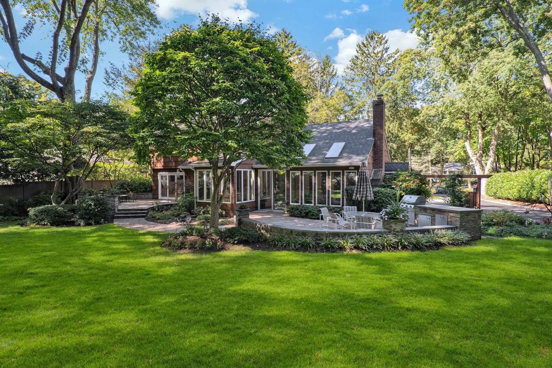 87 Mcculloch Drive, Dix Hills, New York image 33