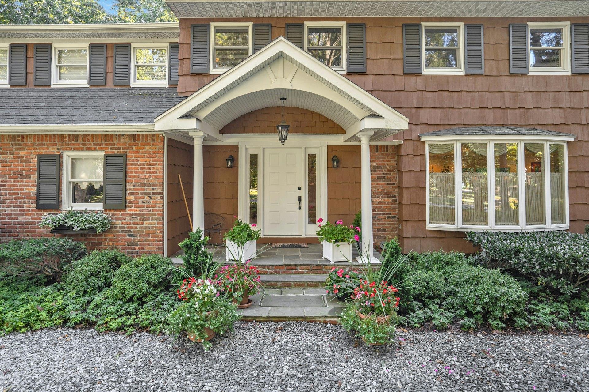 87 Mcculloch Drive, Dix Hills, New York image 3