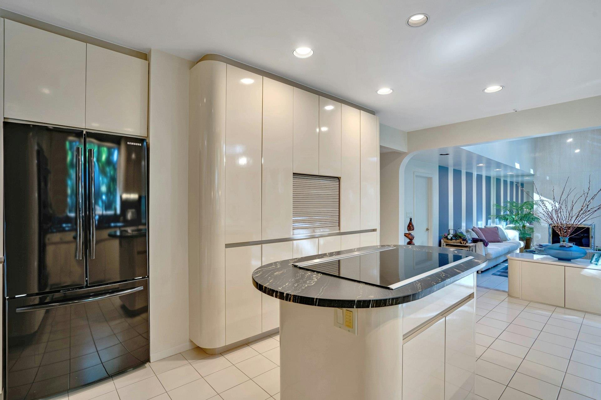 87 Mcculloch Drive, Dix Hills, New York image 14