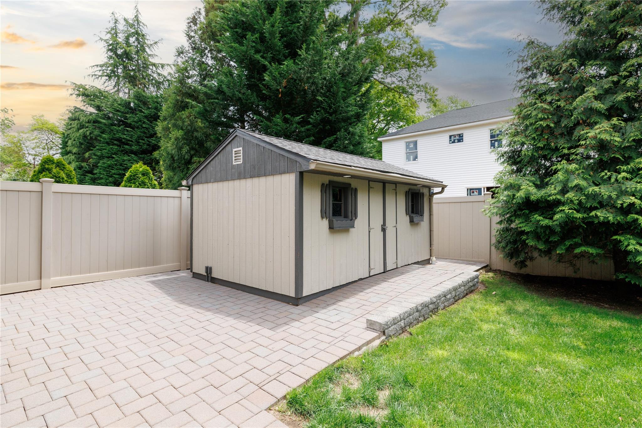 22 Commonwealth Avenue, Massapequa, New York image 43