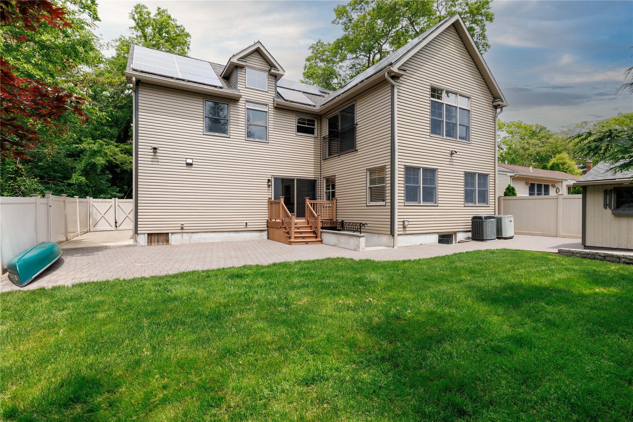 22 Commonwealth Avenue, Massapequa, New York image 39