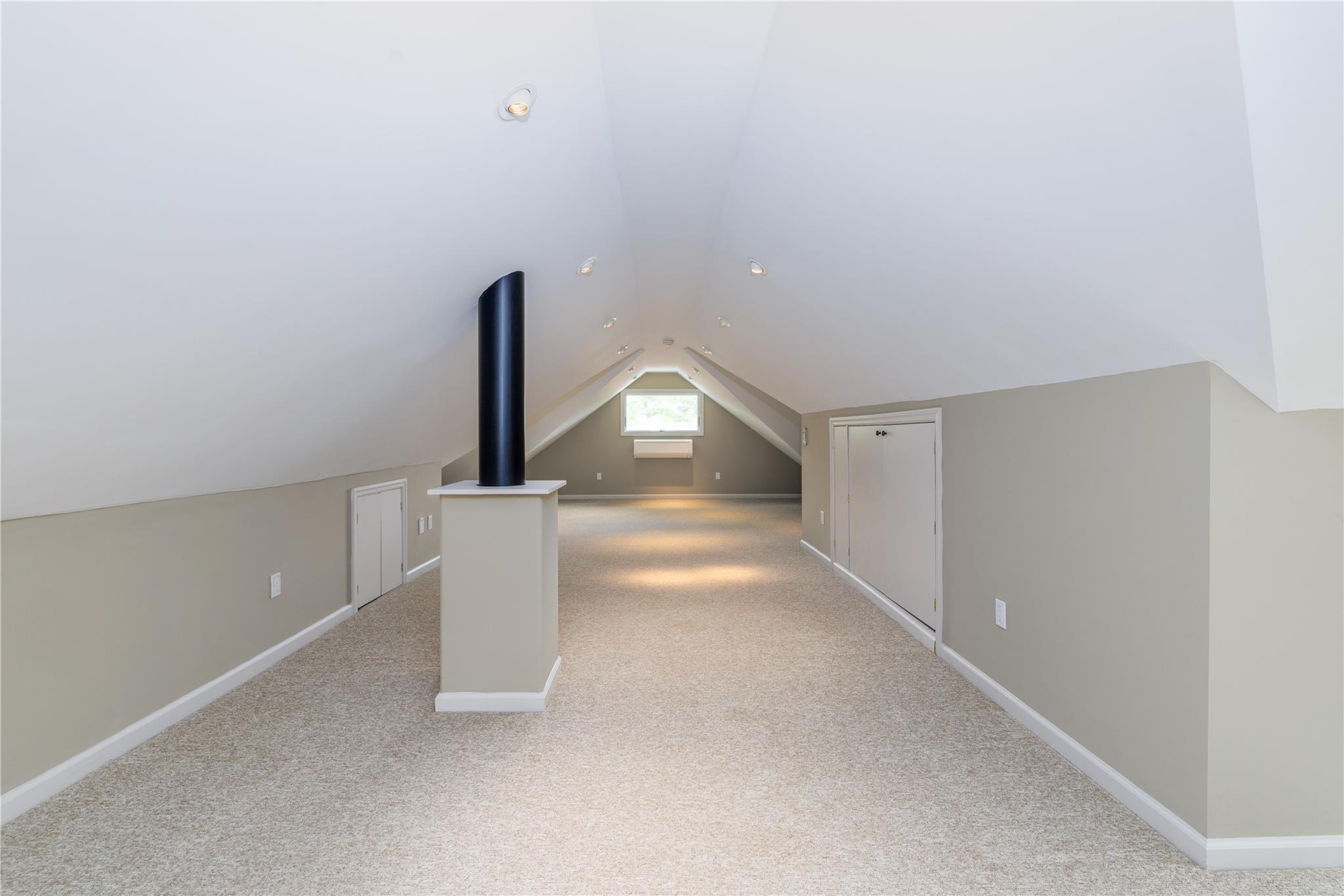 22 Commonwealth Avenue, Massapequa, New York image 29