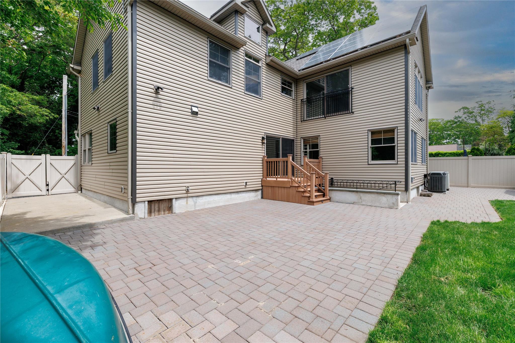 22 Commonwealth Avenue, Massapequa, New York image 40
