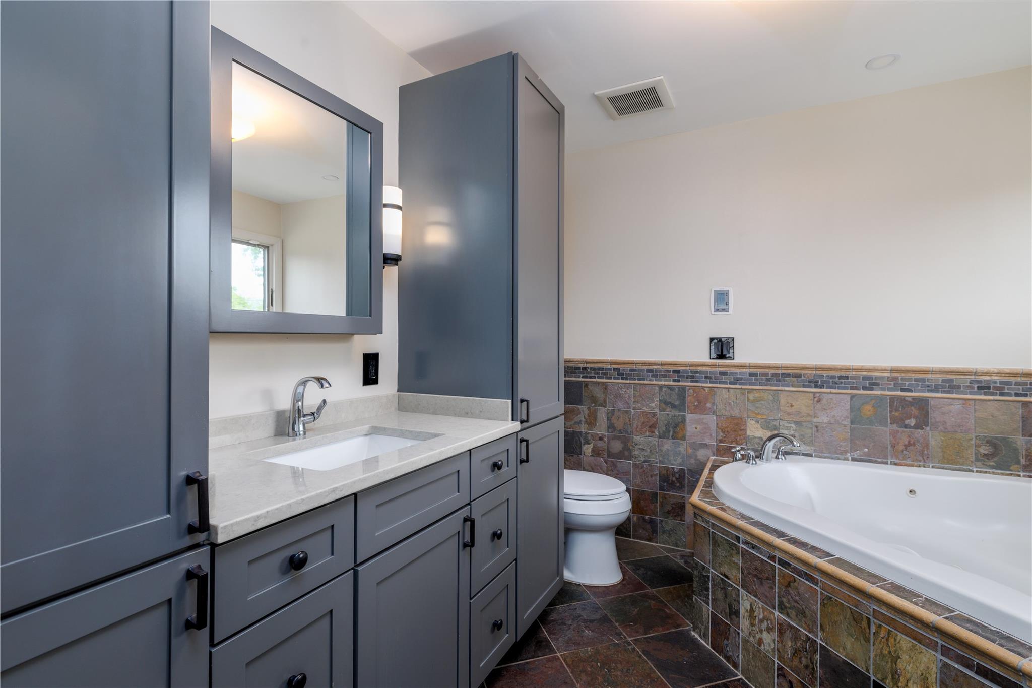 22 Commonwealth Avenue, Massapequa, New York image 18