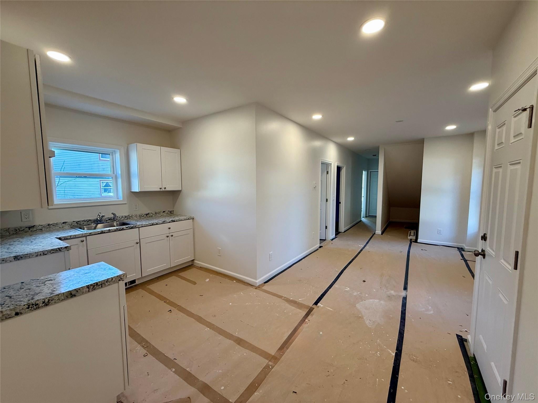 172 Front Street 172