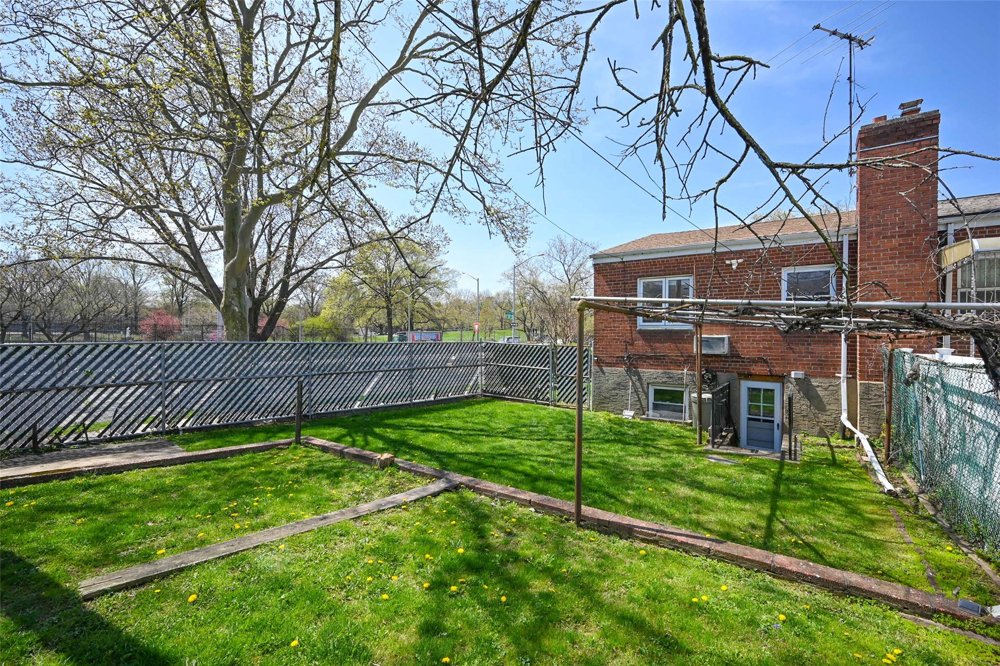 58-55 197 Street, Fresh Meadows, New York image 4