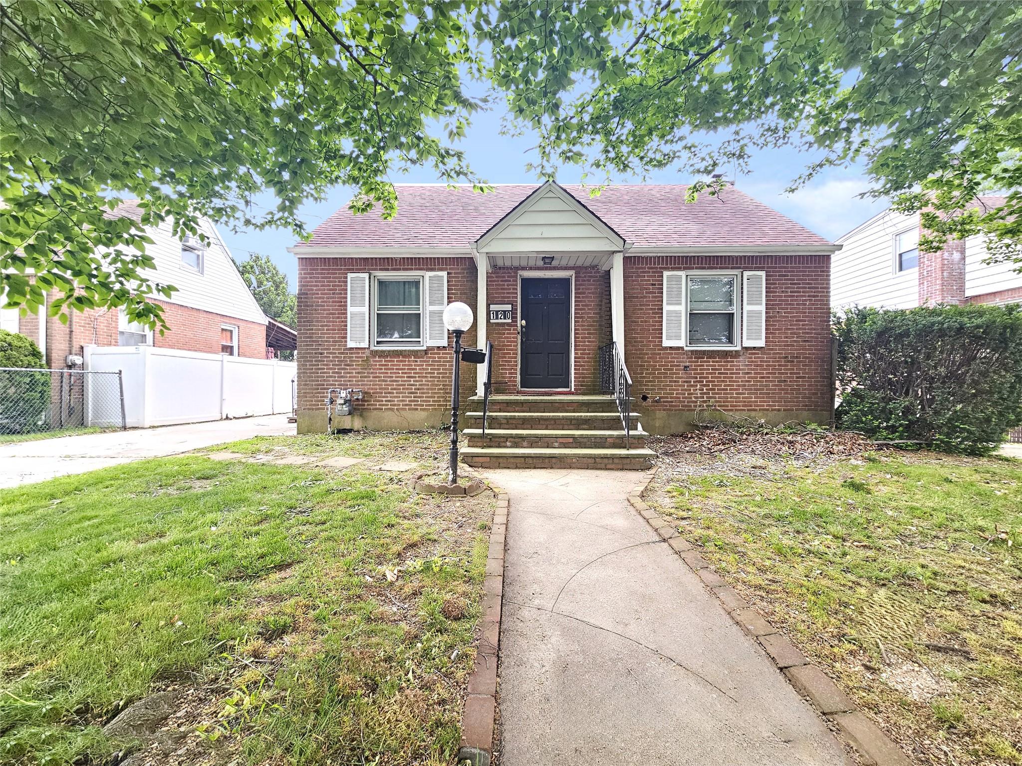 120 Stanton Boulevard, Uniondale, New York image 1