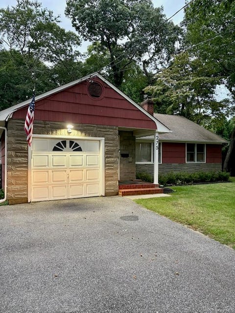 Homes For Rent - 275 4th Street<br/> Suffolk County, Saint James, NY 11780