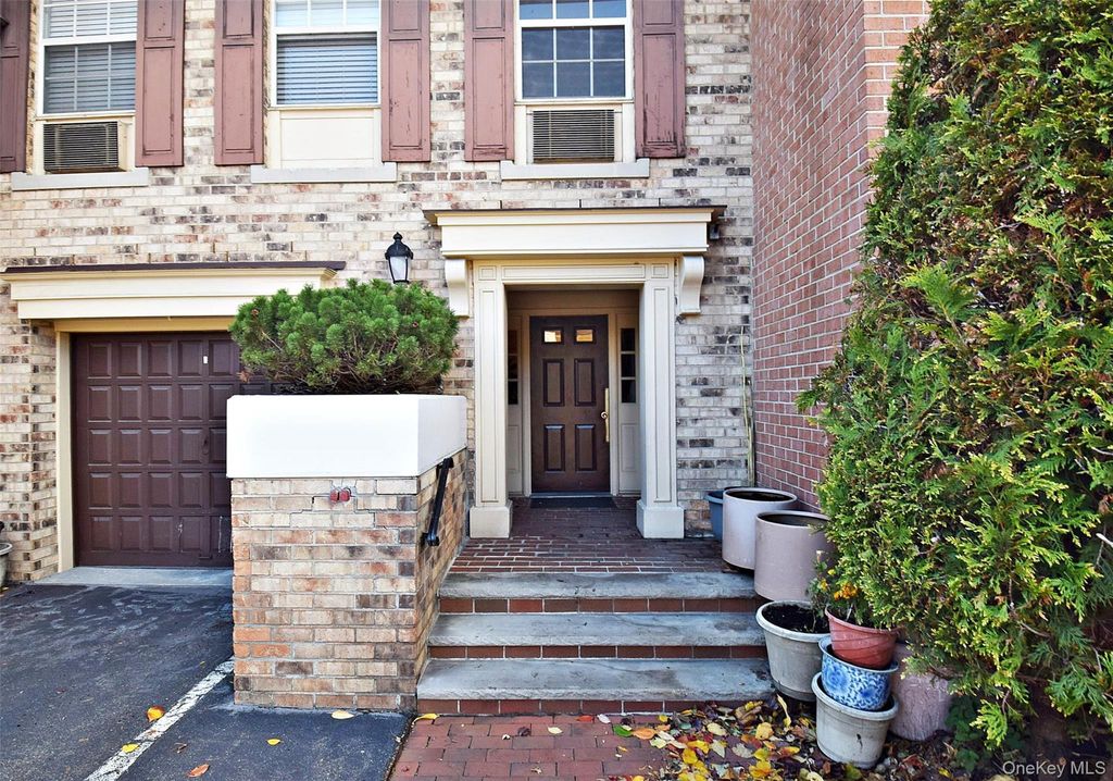 Photo of 12-32 Diane Place #204 L, Bayside, NY 11360 (MLS # 997530)