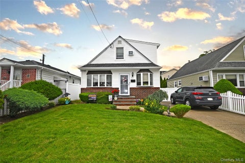 Homes For Sale - 361 Travis Avenue<br/> Elmont, NY 11003