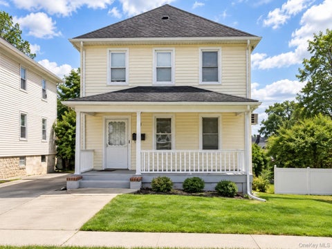 Apartment For Rent - 17 Edward Street #1<br/> Westchester County, West Harrison, NY 10604
