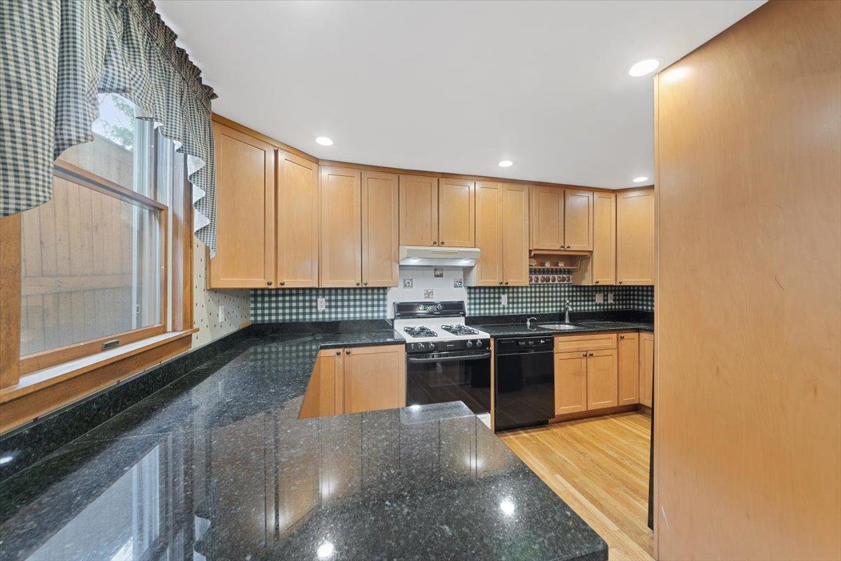5 1/2 Oakwood Avenue, Rye, New York image 10
