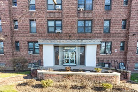 84-31 Van Wyck Expressway Unit 3C, Jamaica, NY 11435 - MLS#: 945385