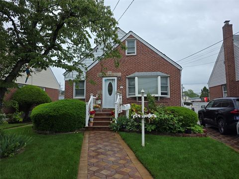 58 N Rockaway Avenue Lynbrook NY 11563