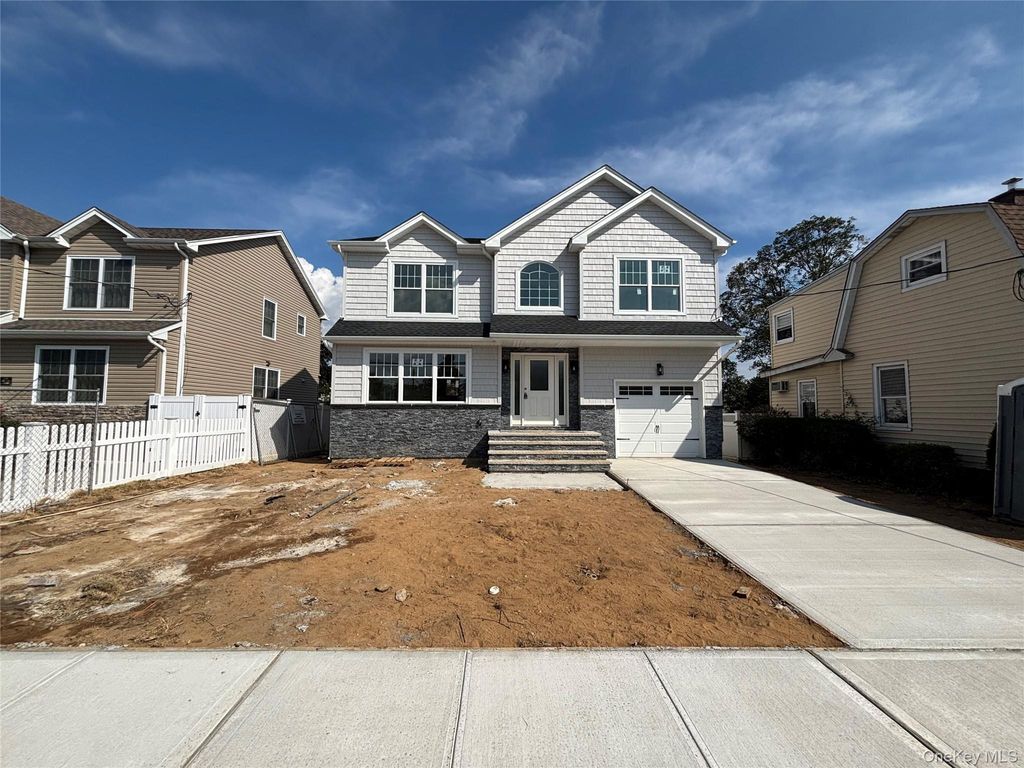 Photo of 335 Evans Avenue, Elmont, NY 11003 (MLS # 892730)