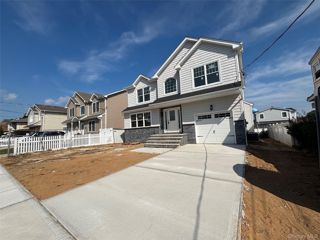 Photo of 335 Evans Avenue, Elmont, NY 11003 (MLS # 892730)