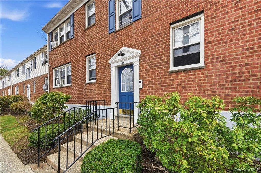 Photo of 126 Underhill Avenue #1B, West Harrison, NY 10604 (MLS # 977620)