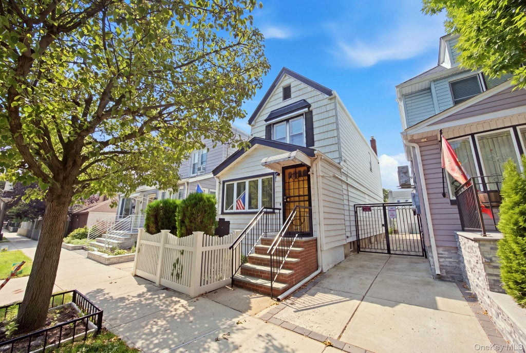 Photo of 135-36 96th Street, Ozone Park, NY 11417 (MLS # 1053394)