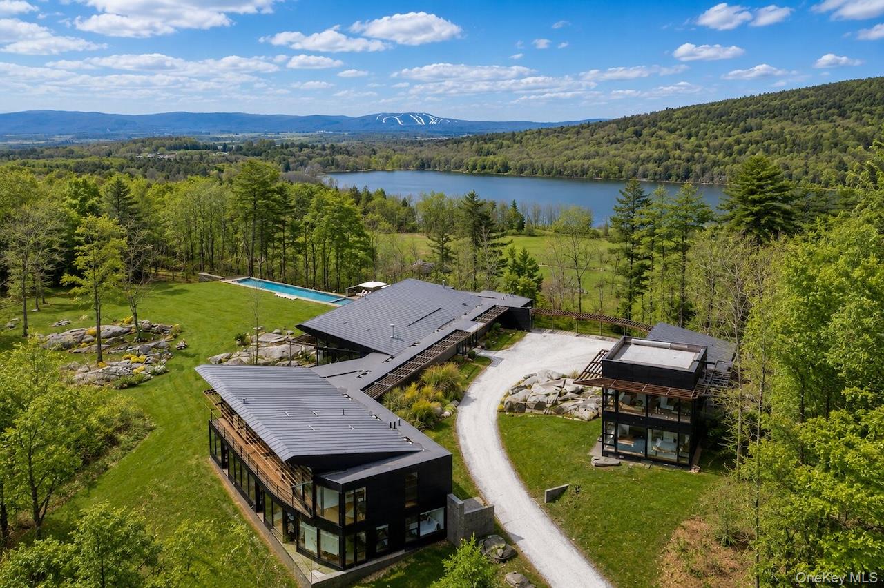 250 Long Pond Road