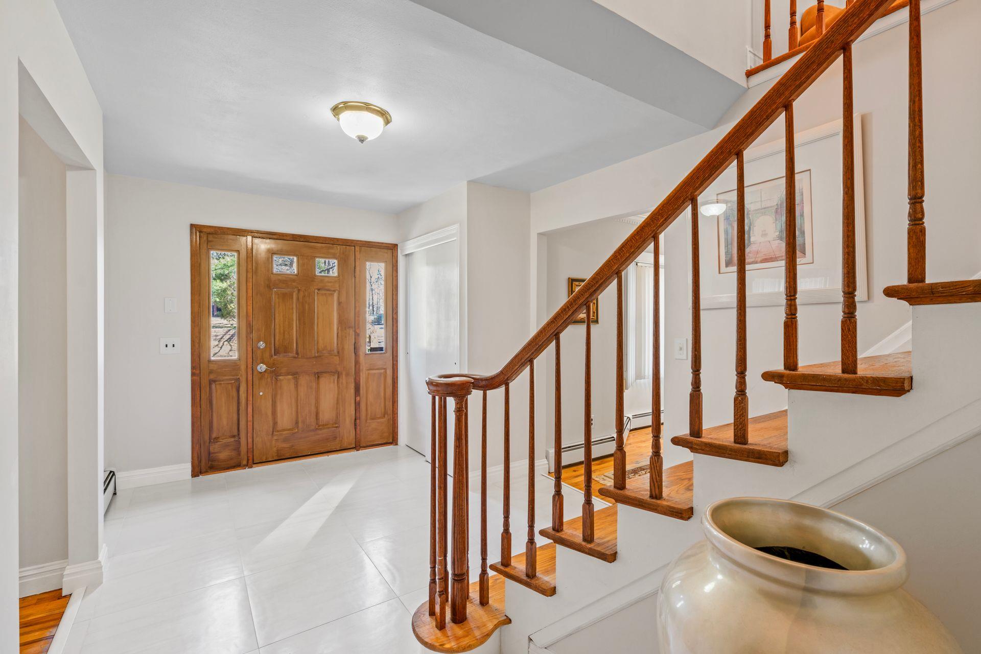 14 Blacksmith Lane, East Northport, New York image 6