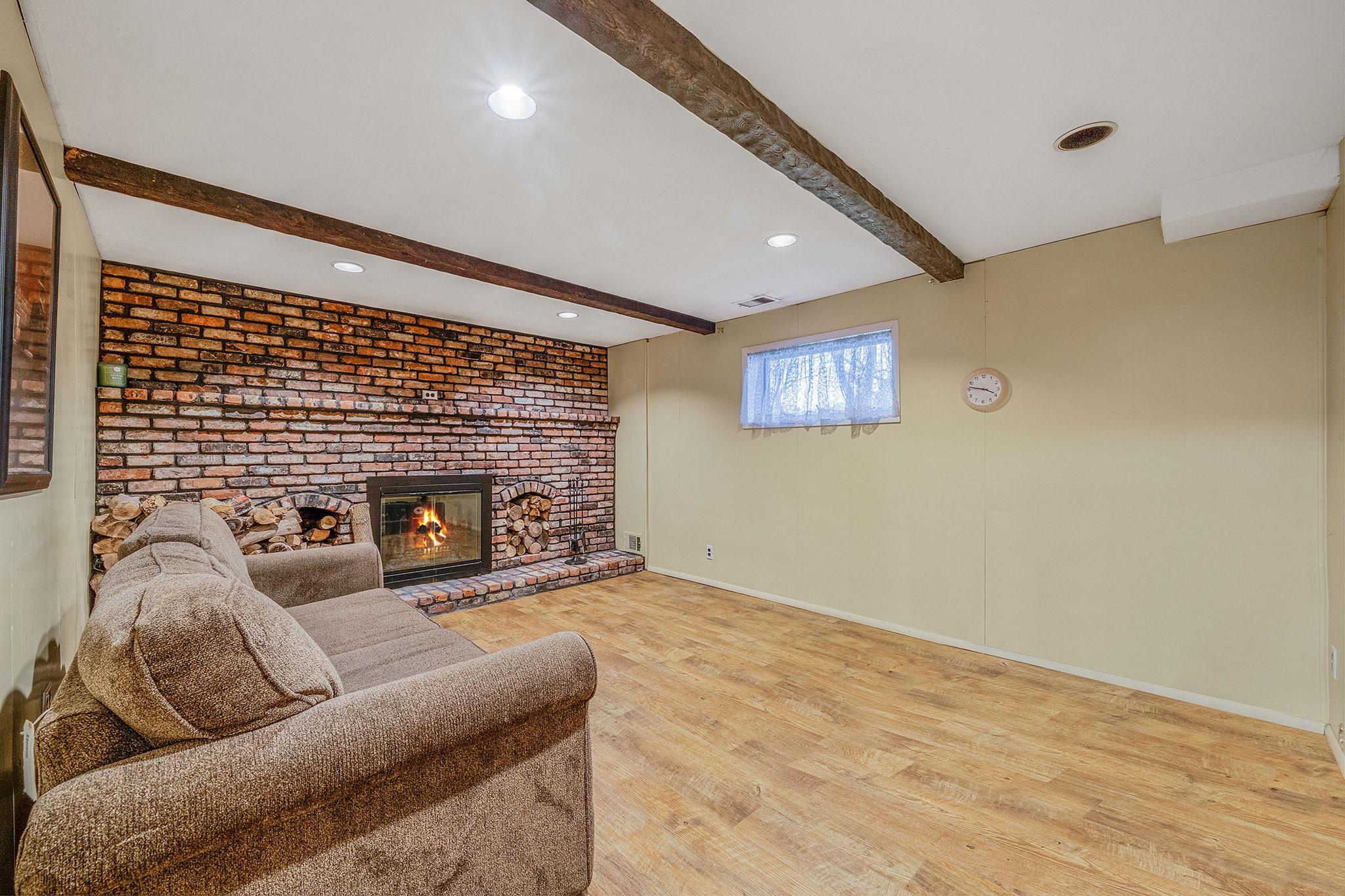 114 Dawson Drive, Greenlawn, New York image 23