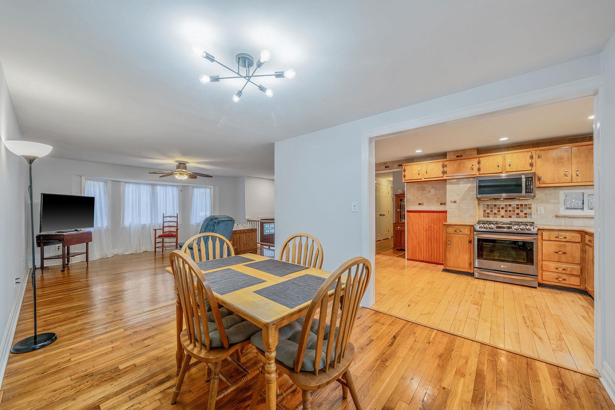 114 Dawson Drive, Greenlawn, New York image 8