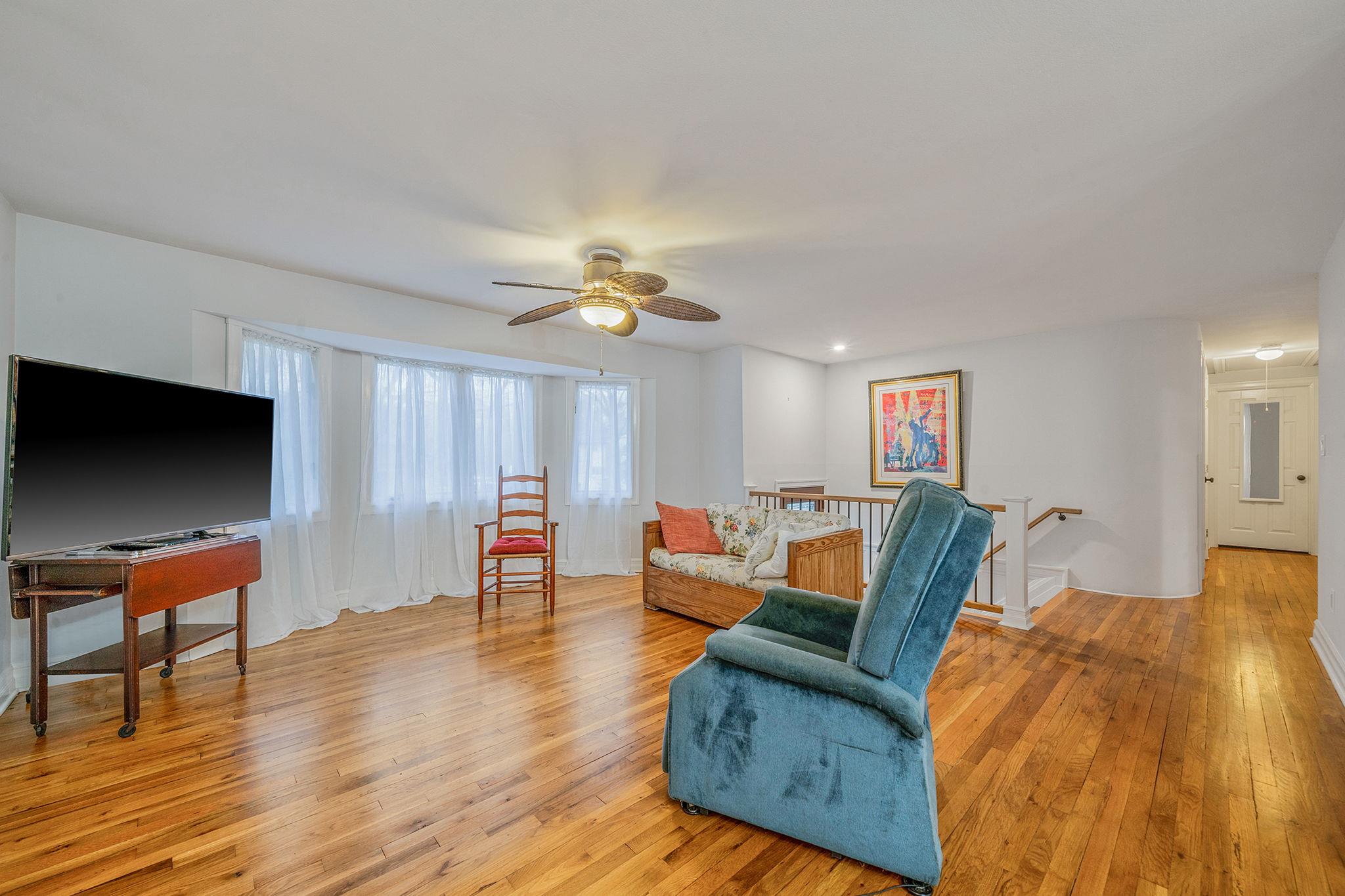 114 Dawson Drive, Greenlawn, New York image 12