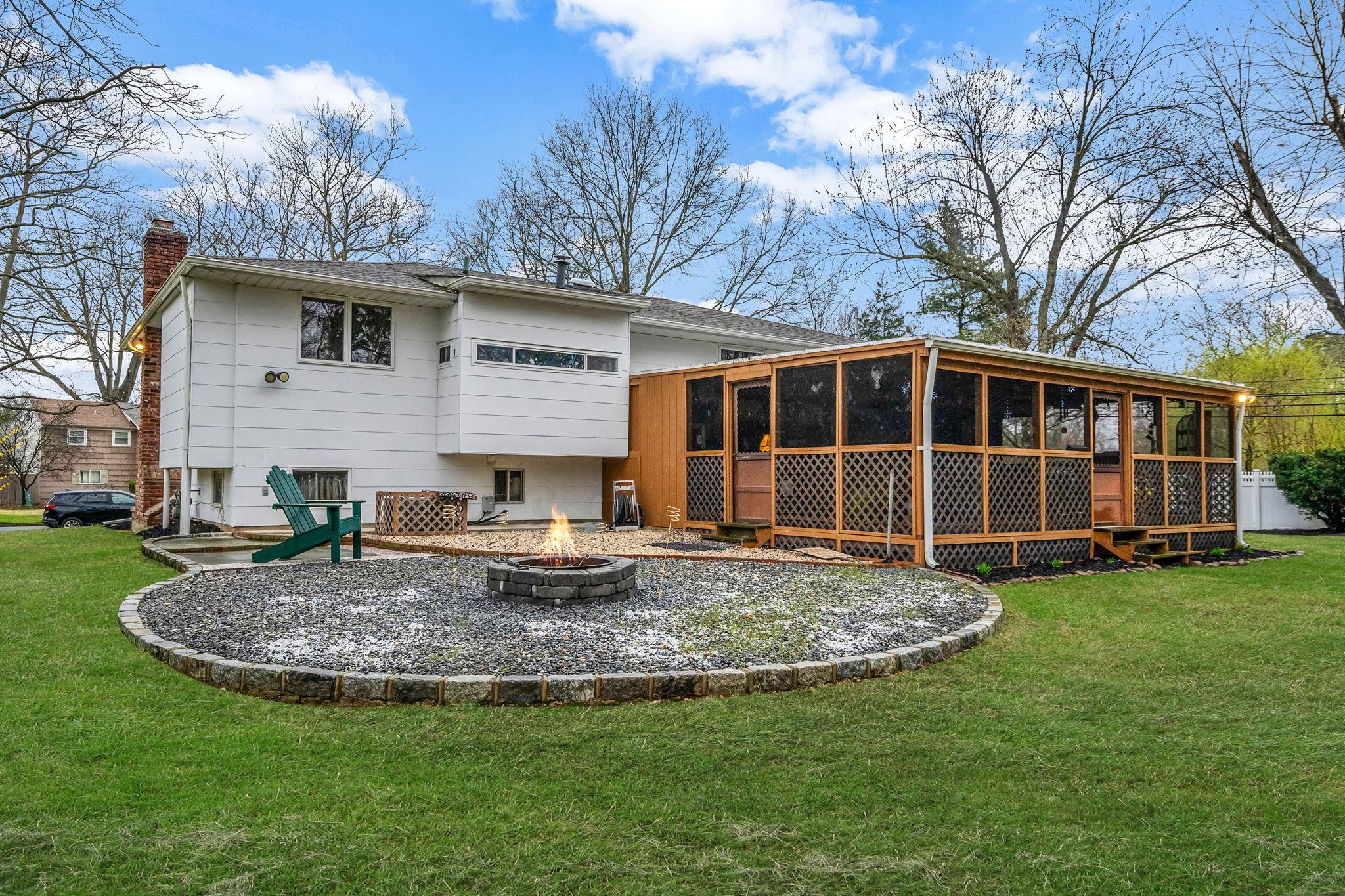 114 Dawson Drive, Greenlawn, New York image 30