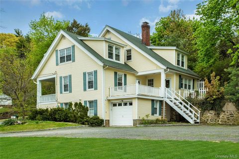 Homes For Sale - 2&4 Youngs Hill Road<br/> Suffolk County, Huntington, NY 11743