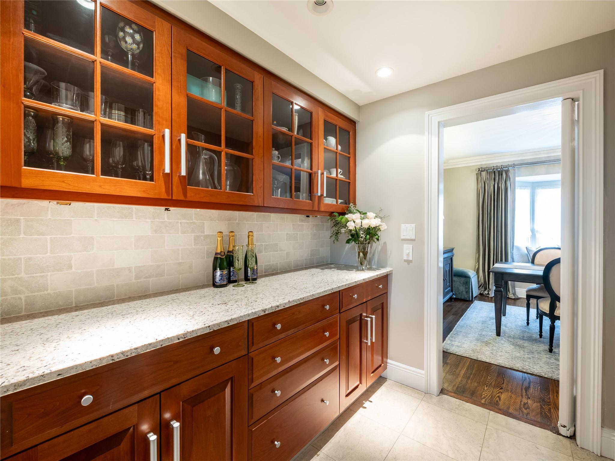 67 Village Road, Manhasset, New York image 8