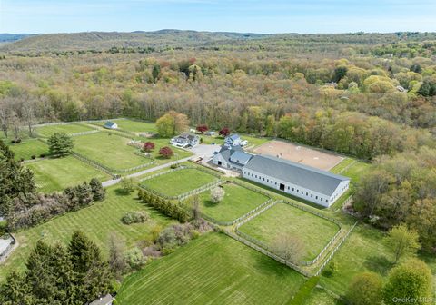 4 Star Cobb Lane Brewster NY 10509
