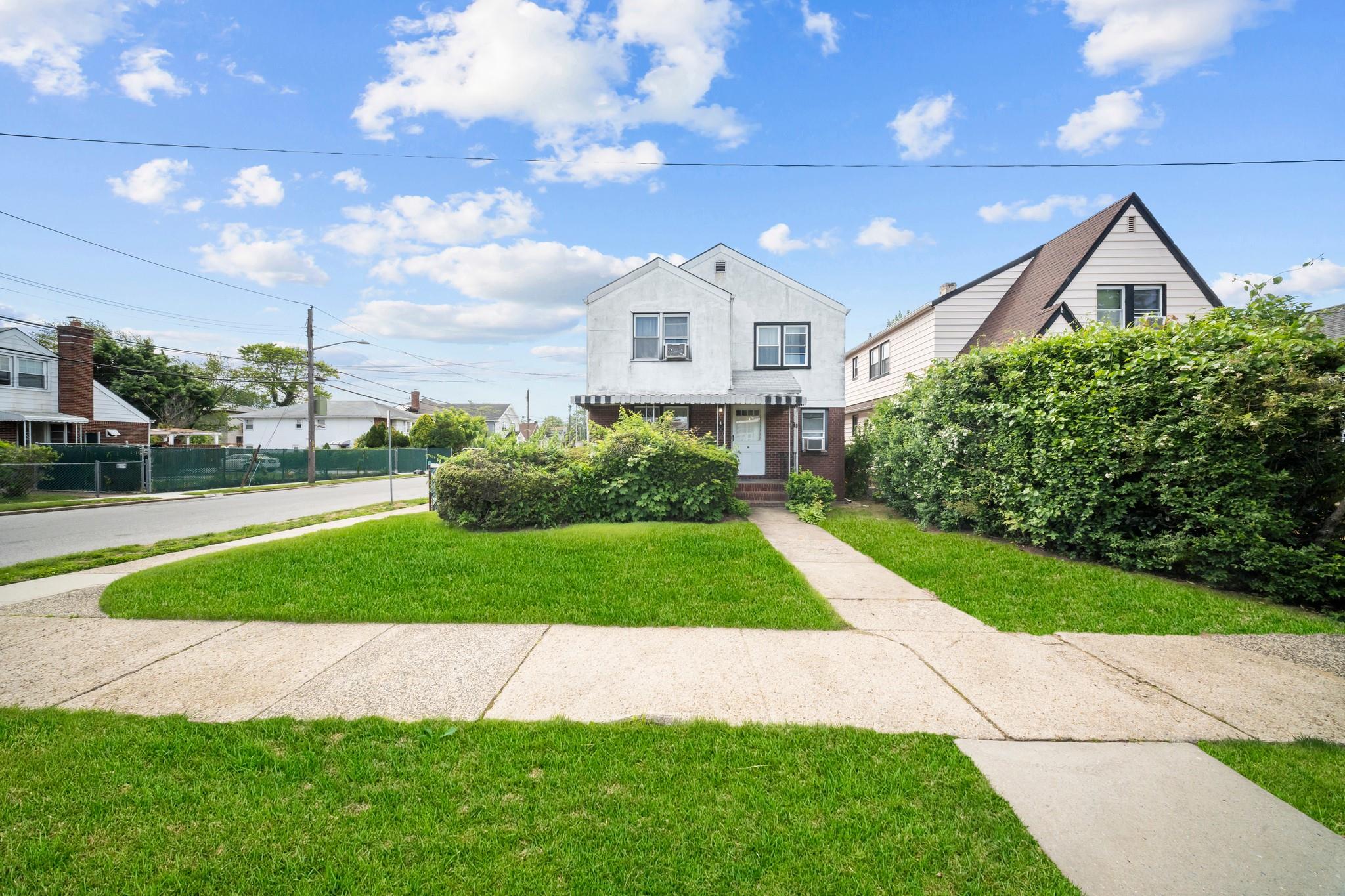 94 Shaw Avenue, Valley Stream, New York image 5