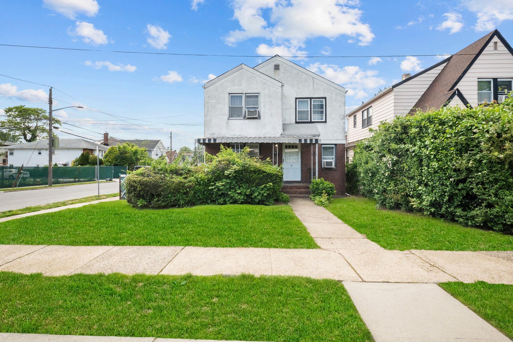 94 Shaw Avenue, Valley Stream, New York image 2