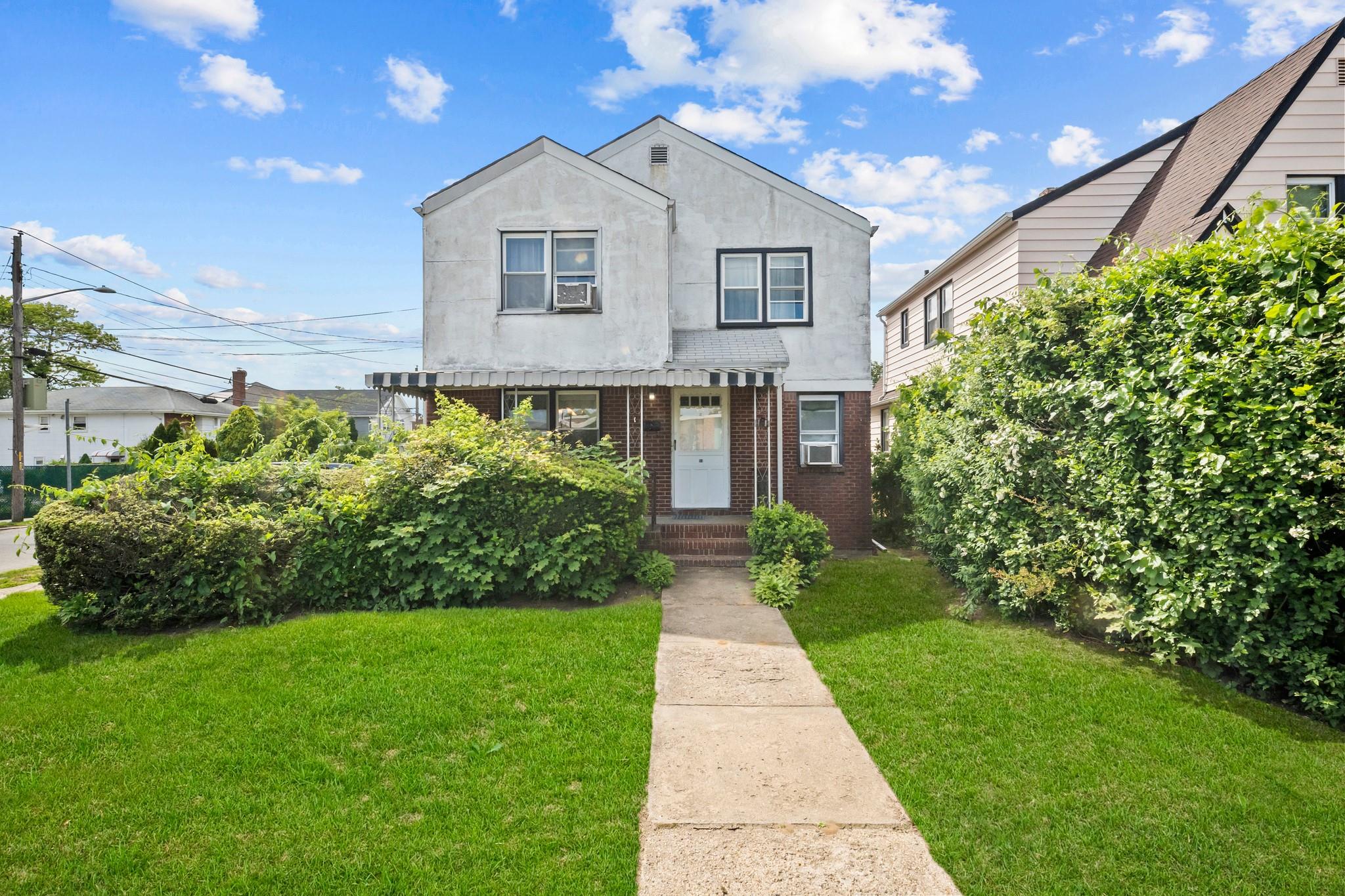 94 Shaw Avenue, Valley Stream, New York image 1