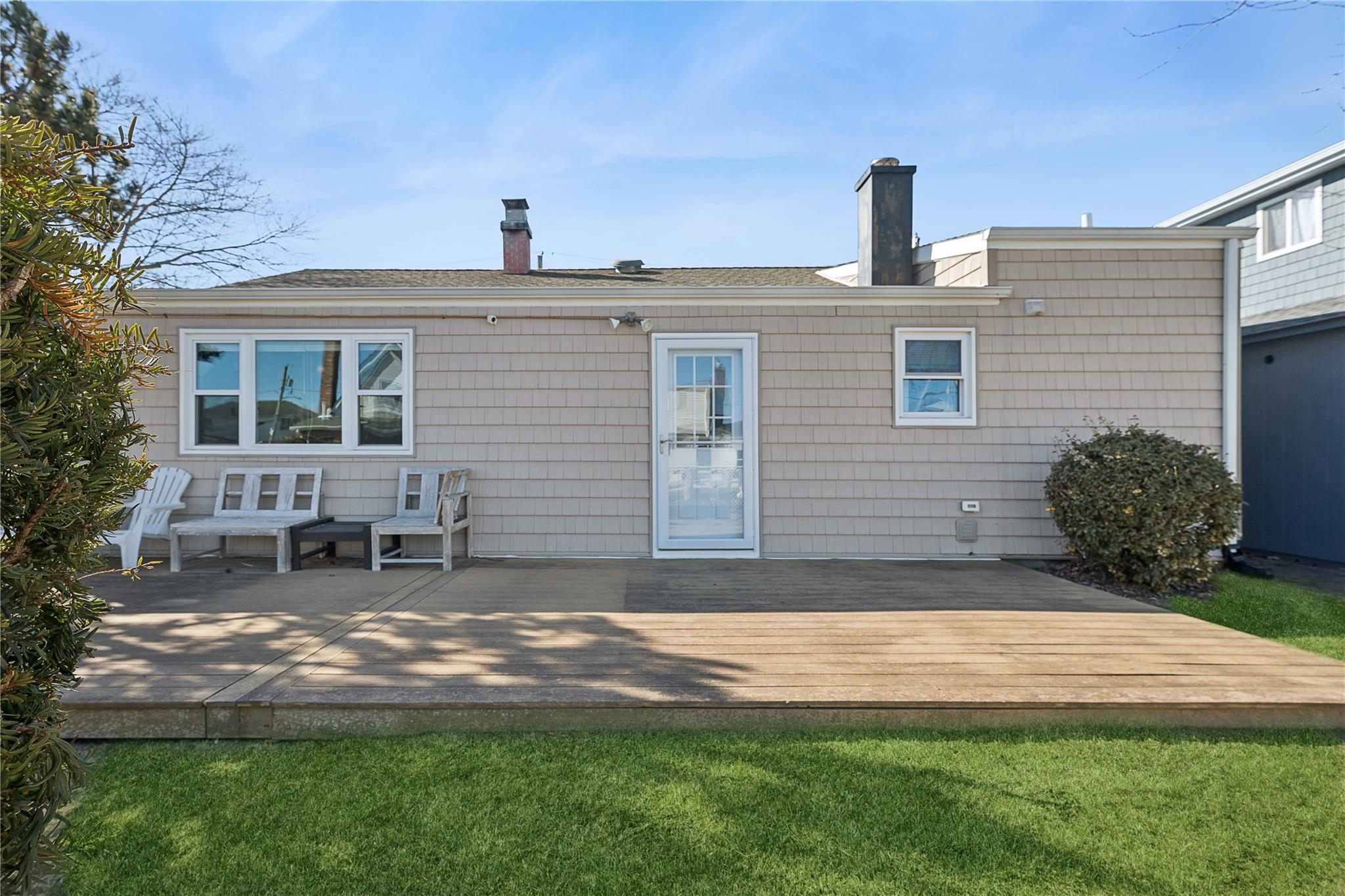 95 S Bay Drive, Babylon, New York image 28