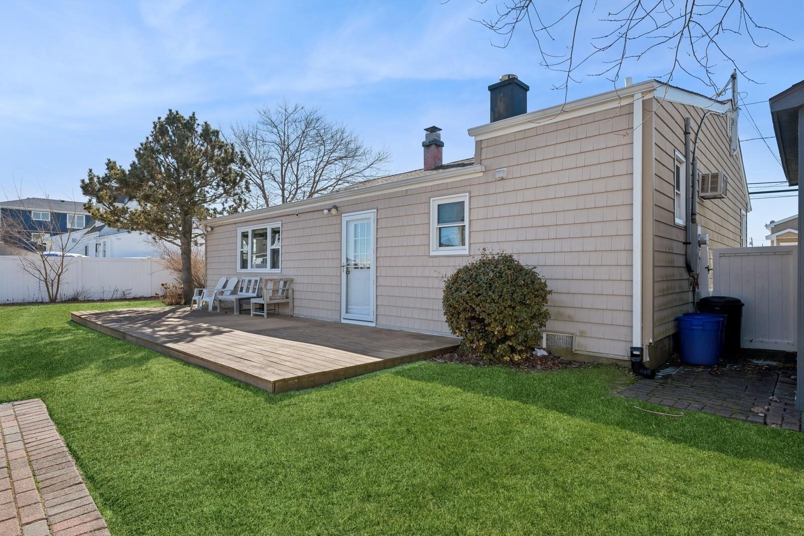95 S Bay Drive, Babylon, New York image 29